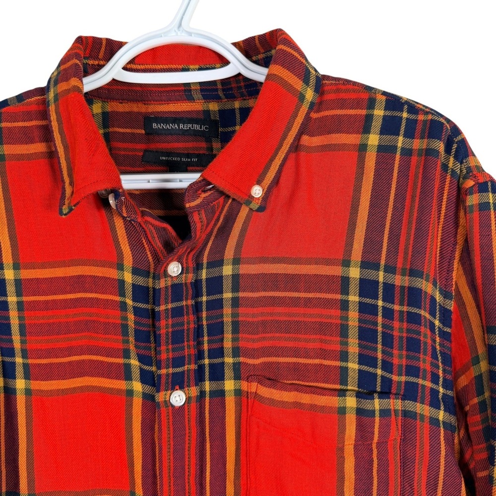 Banana Republic Untucked Slim Fit Flannel Shirt Mens L Red Plaid Soft Cotton